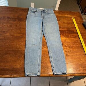 Everlane Light Blue Denim ankle Jeans size 26
